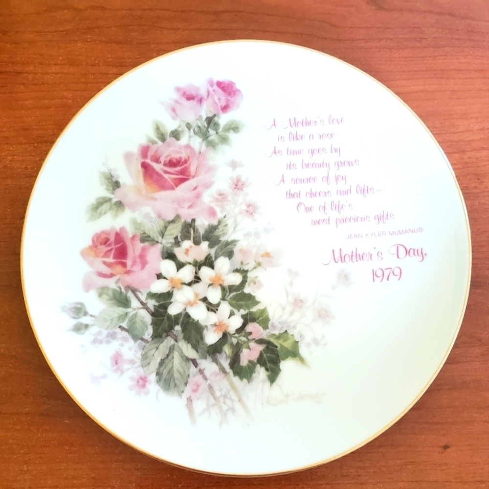 Mothers day 1979 plate